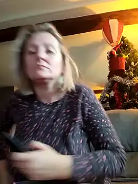 lady charlyne online show from December 3, 9:11 am