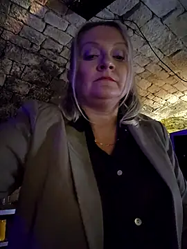 lady charlyne online show from February 28, 8:39 pm