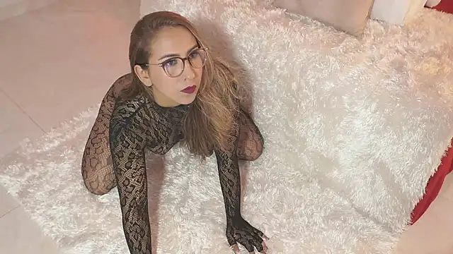 Sofia Cooper  online show from October 10, 7:46 pm