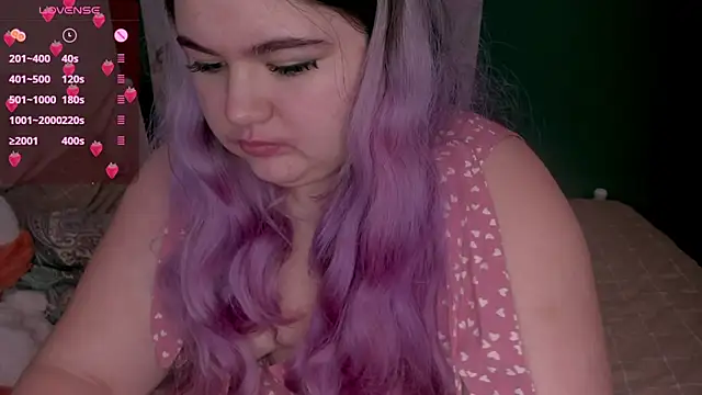 Freakcute  online show from February 12, 7:56 pm