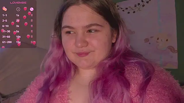 Freakcute  online show from February 17, 7:42 pm