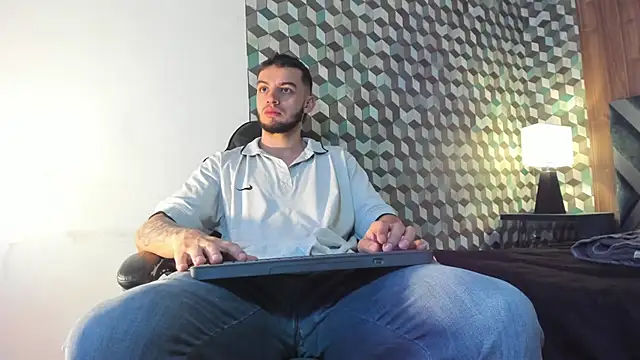 Michael magno online show from January 22, 3:29 pm