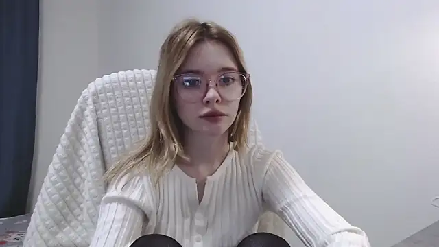 Snapshot of Sataobby chatting on December 10, 2:06 pm Sataobby online show from December 10, 2:06 pm