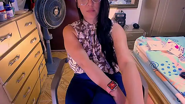 BitterMomXxx online show from December 5, 3:48 am