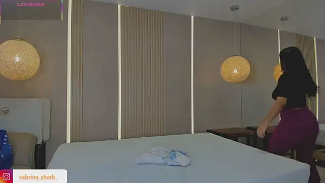 Snapshot of sabrina_shark_ chatting on September 12, 2:00 am sabrina shark online show from September 12, 2:00 am