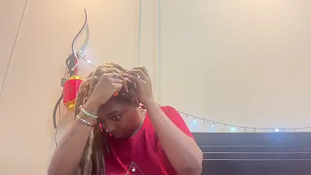 ChocolateCakeQueen online show from February 24, 1:24 am