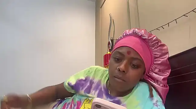 ChocolateCakeQueen online show from February 28, 9:33 pm