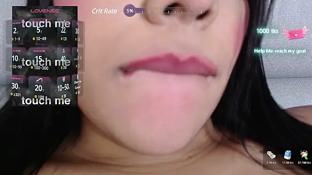 Snapshot of emily_brontee_ chatting on December 13, 6:05 pm emily brontee online show from December 13, 6:05 pm