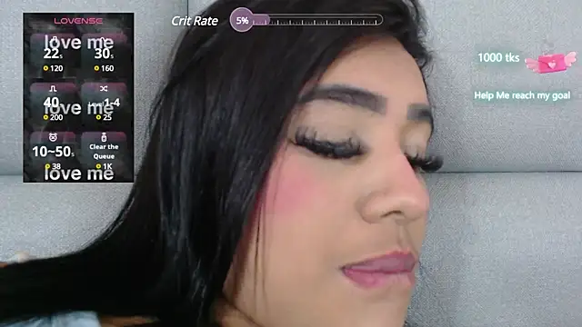 Snapshot of emily_brontee_ chatting on February 21, 3:54 pm emily brontee online show from February 21, 3:54 pm