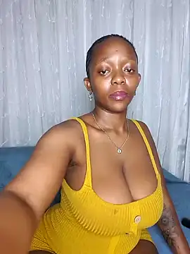 Snapshot of Jazmine-Blue chatting on February 21, 11:43 pm Jazmine-Blue online show from February 21, 11:43 pm