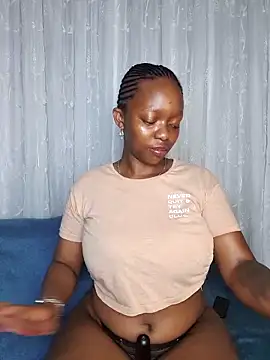 Snapshot of Jazmine-Blue chatting on February 23, 8:33 pm Jazmine-Blue online show from February 23, 8:33 pm