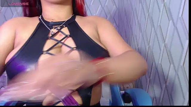 NicolleTaylor online show from February 1, 12:18 am