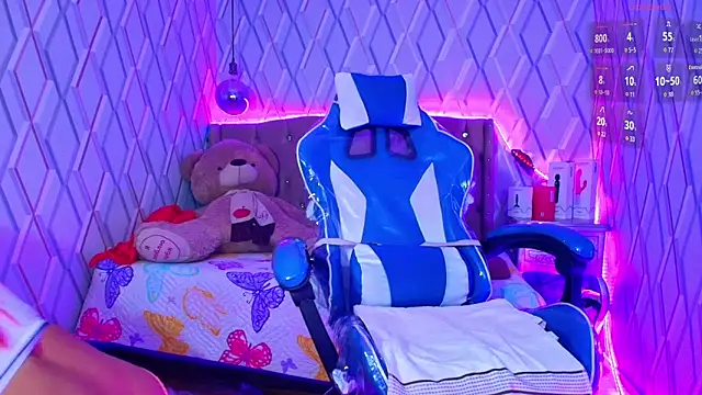 NicolleTaylor online show from September 11, 3:39 am