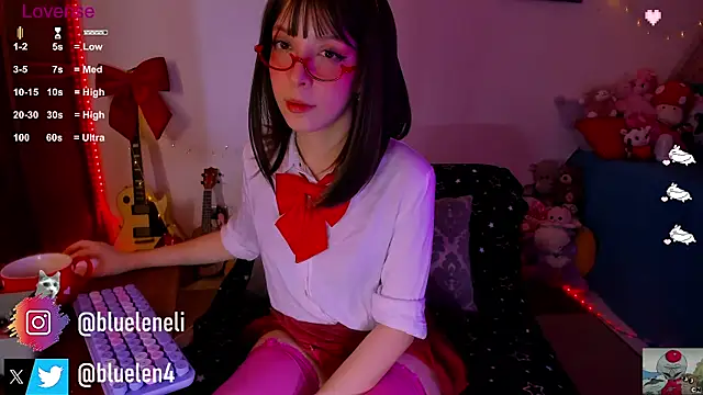 bluelen online show from February 16, 2:21 pm