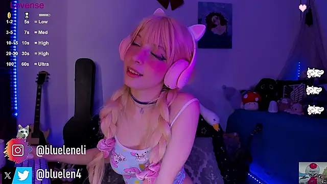 bluelen online show from March 6, 2:51 pm