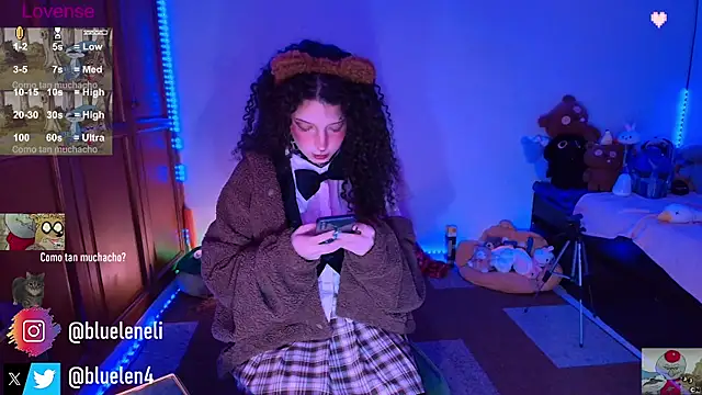 bluelen online show from November 23, 8:25 am