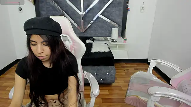 Snapshot of iam_sofiia chatting on March 17, 9:02 pm iam sofiia online show from March 17, 9:02 pm