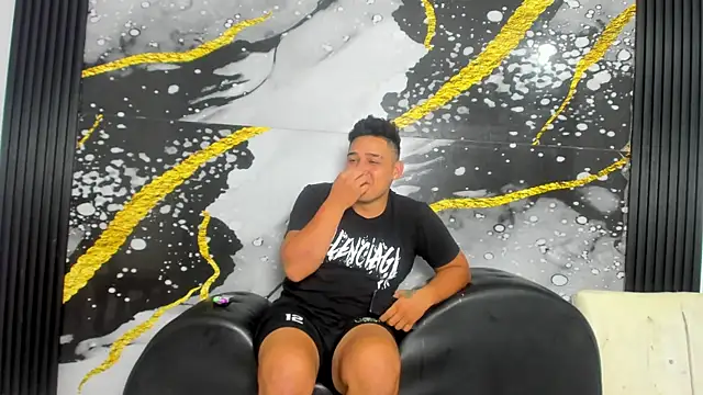 sweethot    online show from September 26, 1:37 pm