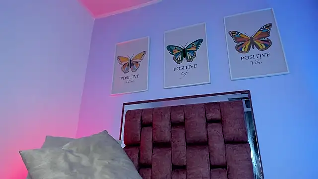 amysc online show from January 18, 7:26 pm