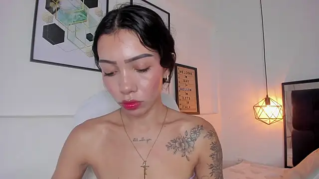 amysc online show from October 10, 1:43 pm