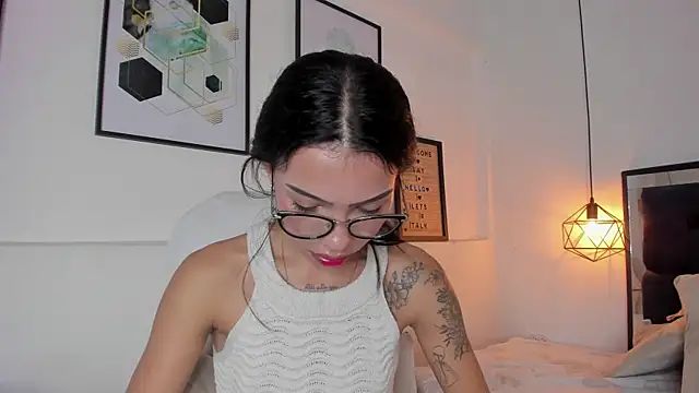 amysc online show from October 27, 1:37 pm