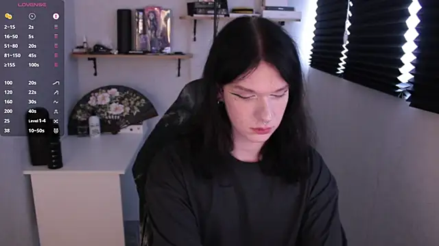 carthylovvve online show from January 14, 10:17 am