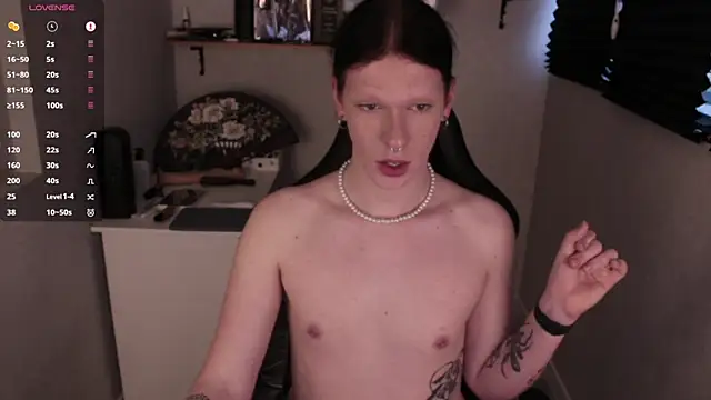 carthylovvve online show from January 25, 4:56 am