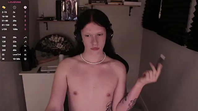 carthylovvve online show from January 26, 10:24 pm