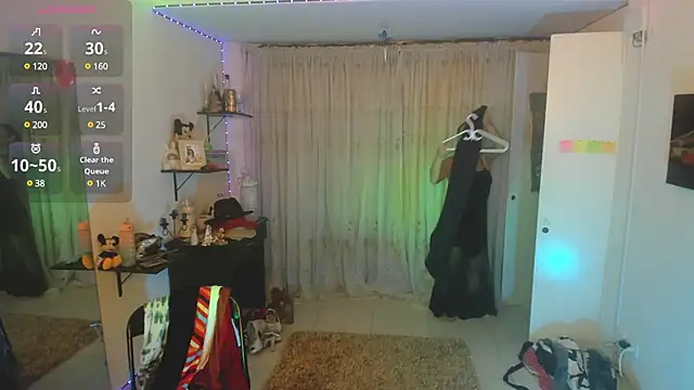 lollita 23  online show from February 14, 7:44 pm