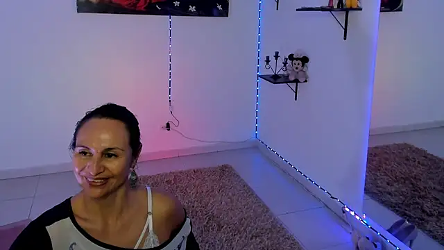 lollita 23  online show from February 25, 7:25 pm