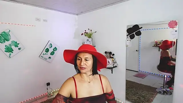 lollita 23  online show from September 24, 8:23 pm