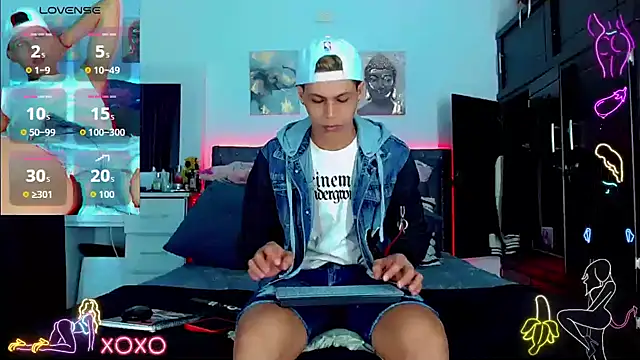 Liamscott  online show from September 27, 9:31 pm