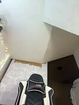 JulianaCastillo online show from January 6, 10:13 am