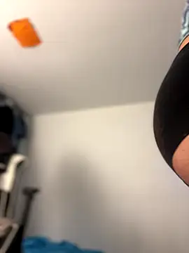 JulianaCastillo online show from October 17, 10:40 am