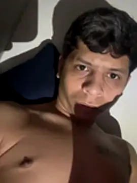 Snapshot of Joseantonio7 chatting on December 4, 8:34 am Joseantonio7 online show from December 4, 8:34 am