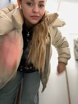 AngelinaTeller online show from February 1, 7:15 am