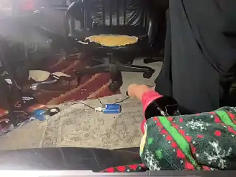 Snapshot of Blazedsurfer30 chatting on March 7, 3:49 pm Blazedsurfer30 online show from March 7, 3:49 pm