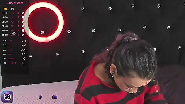 Snapshot of Lips_SaraSofia2 chatting on October 26, 8:20 am Lips SaraSofia2 online show from October 26, 8:20 am