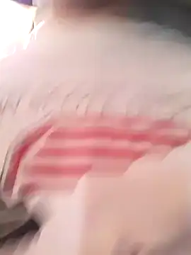 Snapshot of handsomeguy0729 chatting on January 4, 3:17 pm handsomeguy0729 online show from January 4, 3:17 pm