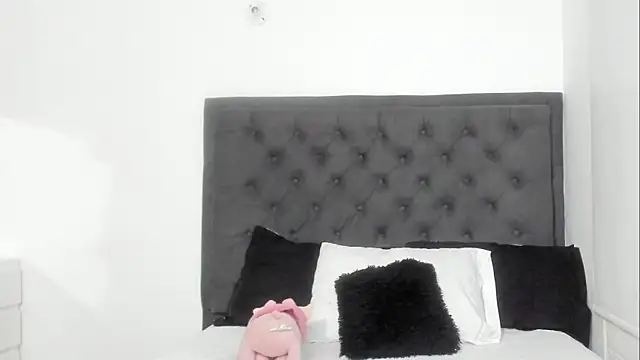 sara evans02 online show from March 15, 5:30 am