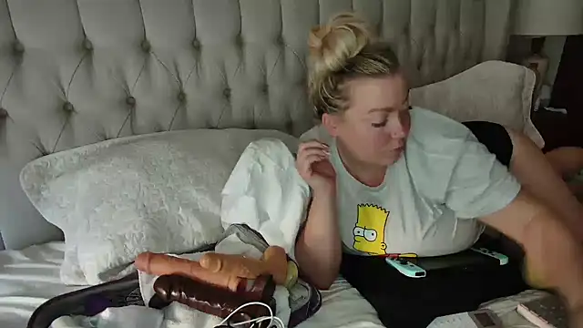 Snapshot of Beauty4AGent chatting on January 22, 2:14 pm Beauty4AGent online show from January 22, 2:14 pm