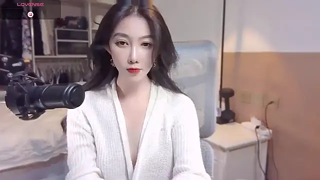 vyizh- online show from February 19, 4:44 pm