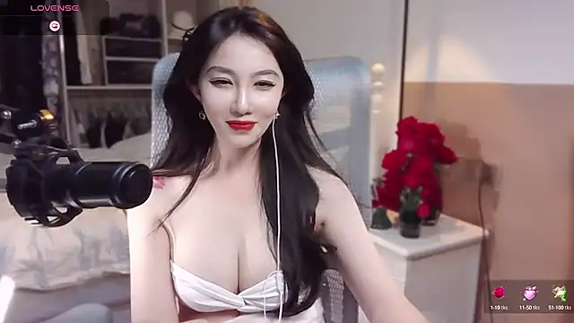 vyizh- online show from February 26, 1:41 pm