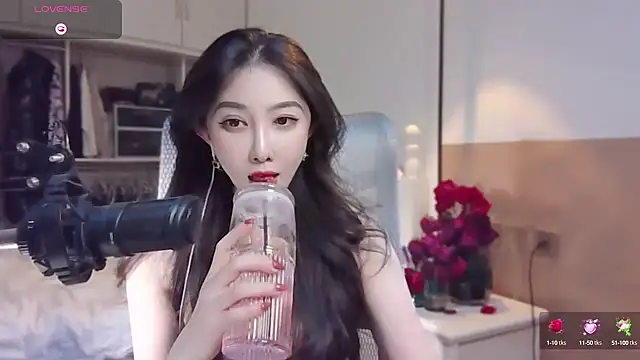 vyizh- online show from March 7, 1:40 pm