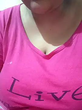 Snapshot of _Redwine_ chatting on January 28, 3:14 pm Redwine online show from January 28, 3:14 pm