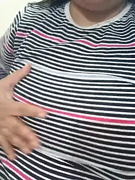 Snapshot of _Redwine_ chatting on February 28, 5:59 pm Redwine online show from February 28, 5:59 pm