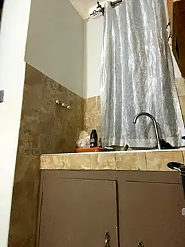 Dellah26 online show from November 10, 5:01 pm