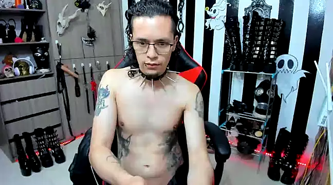 daven56 online show from December 29, 7:22 pm