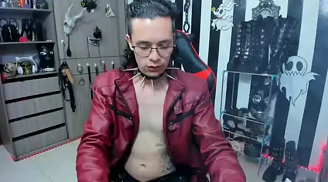 daven56 online show from February 1, 5:16 pm