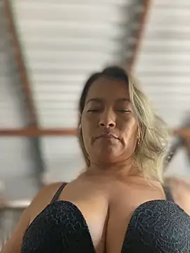 Jlo 69 online show from December 4, 10:30 pm